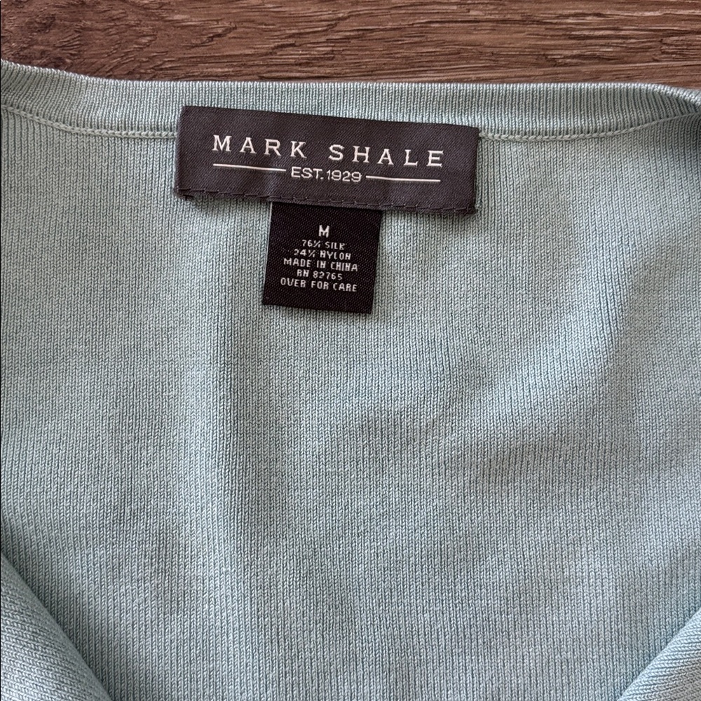 Mark Shale Sweater. Size M. - Picture 2 of 6